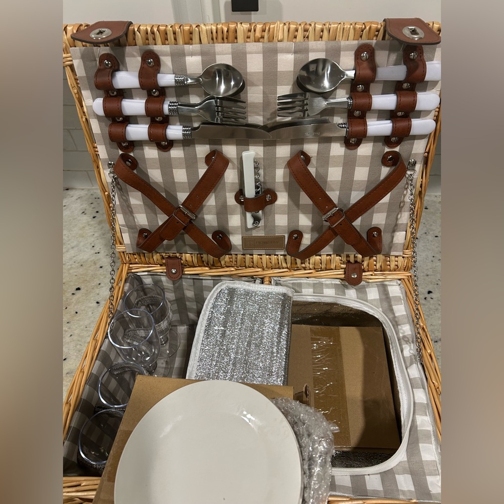 Picnic Time Basket Set with Utensils